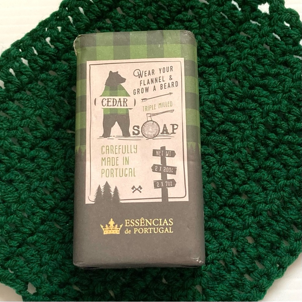 ESSENCIAS de PORTUGAL Cedar Triple Milled Soap Bath Bar Washcloth Gift Set